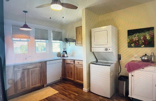 Micanopy Apartamento | Tranquil and private a new waterfront property located directly on Orange Lake