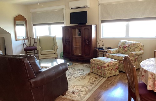 Micanopy Apartamento | Tranquil and private a new waterfront property located directly on Orange Lake
