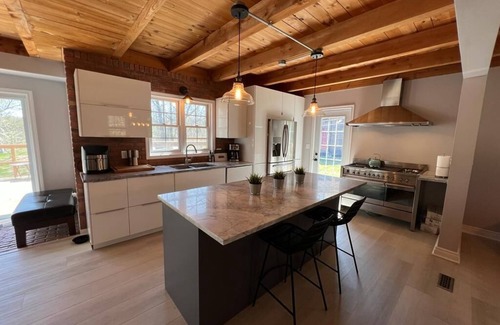 Port Franks Cabaña | Tranquil Ausable River Cottage - A Family Retreat