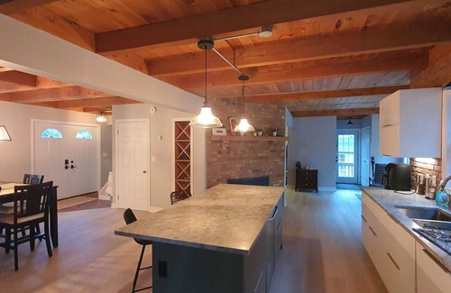Port Franks Cabaña | Tranquil Ausable River Cottage - A Family Retreat