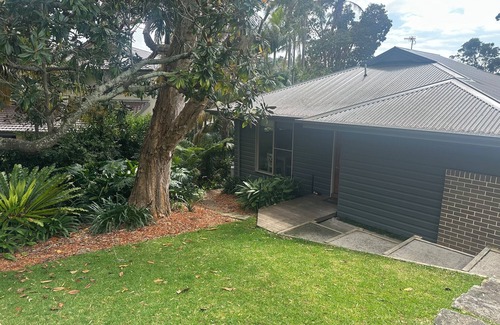 Church Point Cabaña | Tranquil Beach Cottage with some view over the gorgeous Pittwater