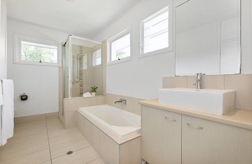 Yaroomba Casa | Tranquil beach retreat, pool, boardwalk, sleeps 8