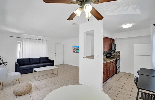 North Beach Apartamento | Tranquil Beachside Studio Near Marinas & Dining