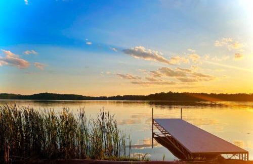 Clitherall Casa | Tranquil Beauty at Spitzer Lake Nature Escape