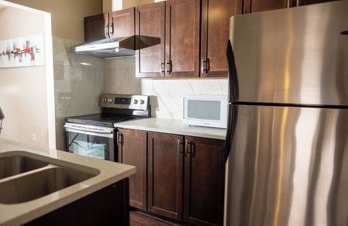 Crescent Heights Casa | Tranquil Bow River Room: Near River's Beauty house