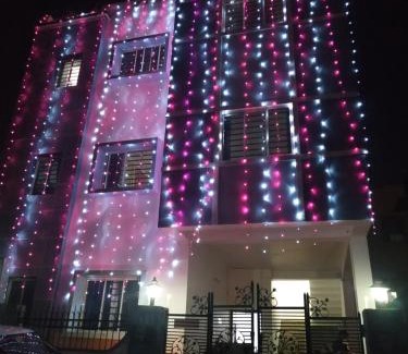 Bhubaneshwar Casa | Tranquil Budget Room