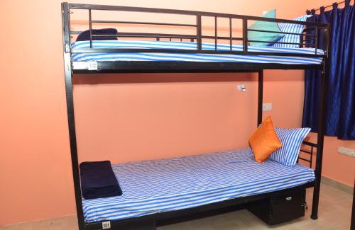 Bhubaneshwar Casa | Tranquil Budget Room