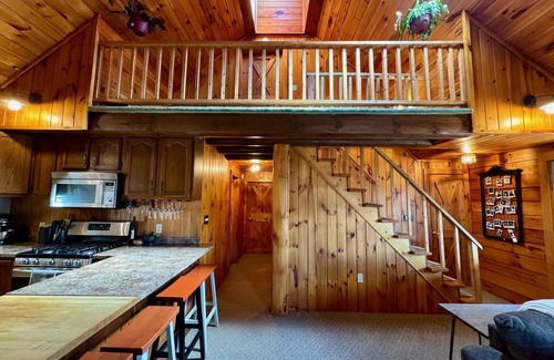 Fly Creek Cabina | Tranquil Cabin - 5 miles to Cooperstown