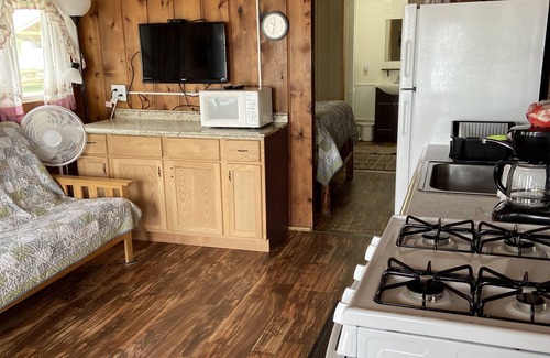 West Branch Cabina | Lkfrt Cabin, Clean, Cozy, Sandy Private Beach, capacidad para 4 personas