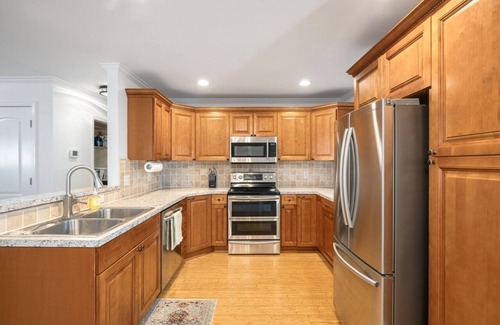 Cary Casa | Tranquil Cary Hideaway- Mins to Downtown/Wake Med/NC State .Newly Furnished!