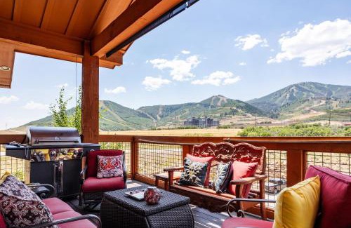 Park City Complejo | Tranquil Condo, Perfect for Ski & Summer Adventures! 3 Bedrooms, Private Patio, Sleeps 6