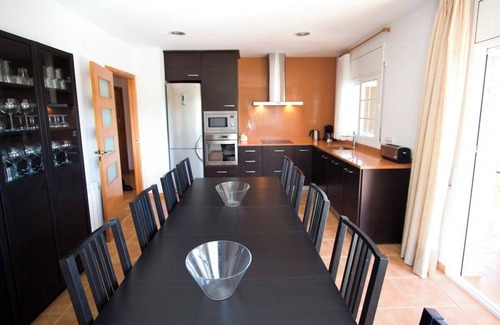 Sils Villa | ¡Retiro tranquilo Costa Brava con suite separada!