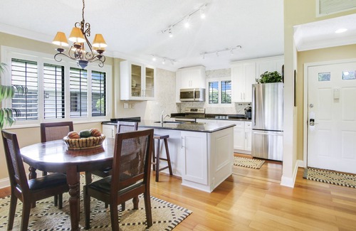 Palm Beach Gardens Casa | Tranquil cottage private patio and community pool