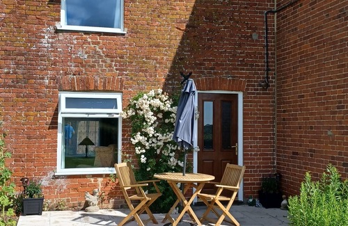 Saxmundham Cabaña | Tranquila cabaña contigua granja rural a 5 millas de la costa de Suffolk