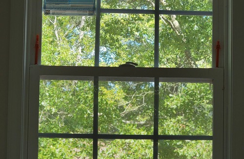 Loris Cabaña | Tranquil Cottage Escape - Enjoy Modern Comforts in a Serene Woodland Setting