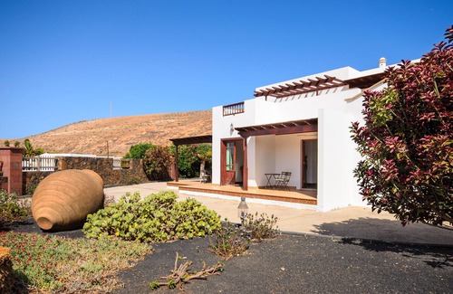 Los Valles Villa | Tranquila casa de campo "Finca Remedios" con terraza, jardín y Wi-Fi