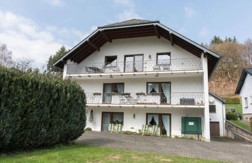 Lirstal Casa | Tranquil Eifel Hideaway