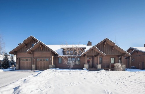 Whitefish Apartamento | Tranquil Escape | Premium Whitefish Home w/Full Resort Access