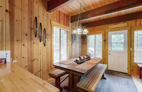 Incline Village Casa | Tranquil Family Cabin