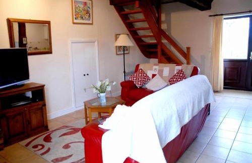 Sainte-Marguerite-d'Elle Casa | Tranquil Cottage in Normandy, cleaning included