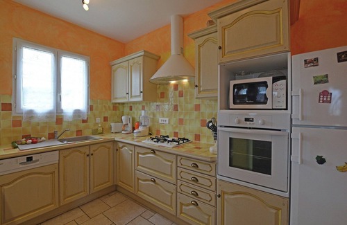 Saint-Laurent-de-Carnols Villa | Villa en Saint-Laurent con Piscina