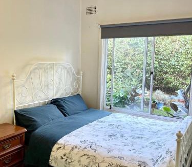 Marsfield Casa | Tranquil Garden view Room Macquiare Marsfield Eastwood