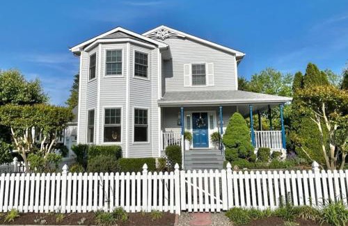 Cape May Casa | Tranquil Gardens Cape May Private Beach Steps Away
