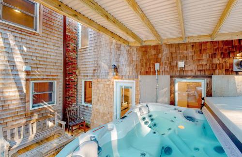 Wellfleet Casa | Tranquil Getaway