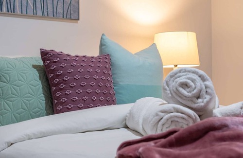 Morley Casa | Tranquil Haven 2BR/1B Guest House w/Spa