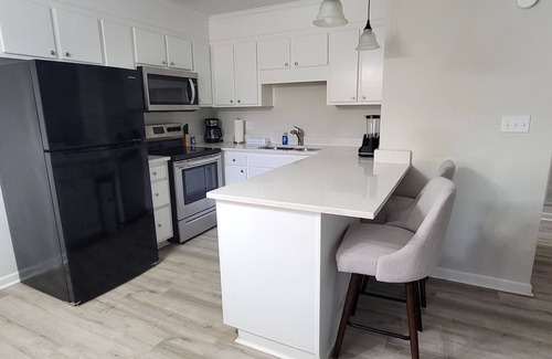 Westminster Condominio | Tranquil Haven is a 2-bedroom pet friendly condo near Lake Hartwell
