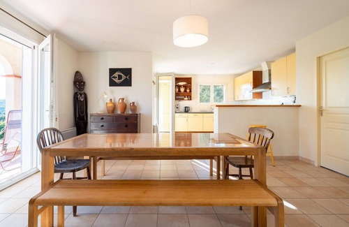 Felines-Minervois Casa | Casa de vacaciones tranquila con piscina privada