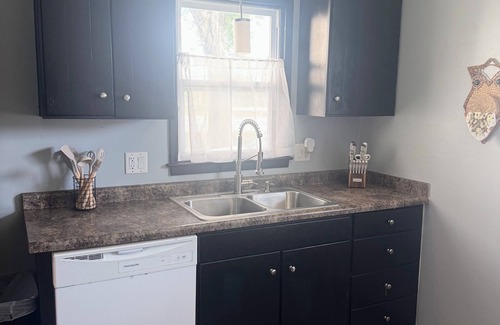Lovington Casa | Tranquil Home in the Heart of Des Moines