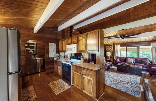 Volcano Casa | Tranquil home on 1.82-acres with lanai, free WiFi, W/D, and gas fireplace