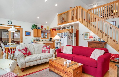 Woodruff Casa | Tranquil lakefront oasis with private dock, canoe, kayak, & three living areas