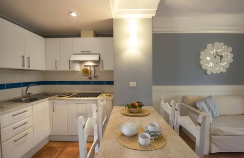 Pula Apartamento | Tranquil Lantana Resort Hotel & Apartments 1 Bedroom Room Apartment Sleeps 5