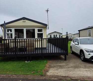 Crowle Casa | Tranquil Lodge Retreat in Scunthorpe Countryside