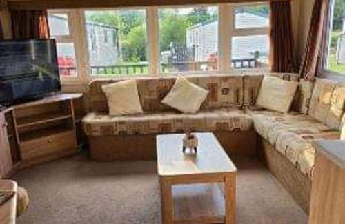 Crowle Casa | Tranquil Lodge Retreat in Scunthorpe Countryside