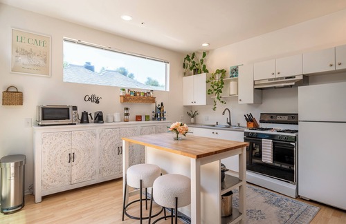 Malibu Apartamento | Tranquil Mountain Retreat in Perfect Location Between Malibu & Calabasas