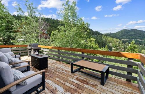 Summit Park Casa | Tranquil Mountain Retreat - Scenic Views & Hot Tub home
