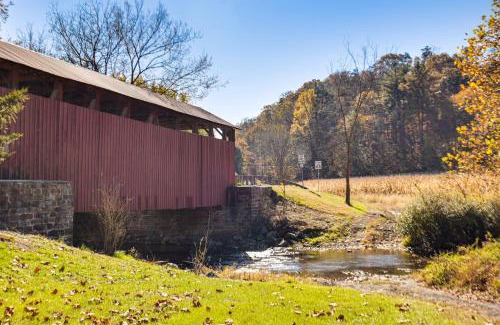 Mount Pleasant Mills Casa | Tranquil Mt Pleasant Mills Retreat on 60-Acre Farm