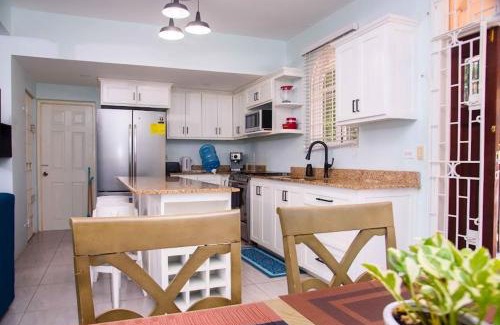 Mona Heights Casa | Tranquil Oasis in Mona