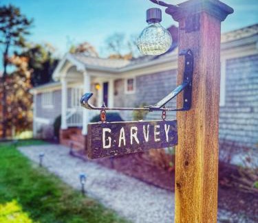 Harwich Port Casa | Tranquil Oasis With Firepit