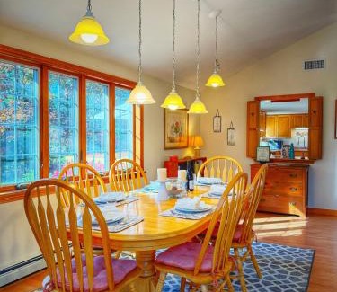 Harwich Port Casa | Tranquil Oasis With Firepit