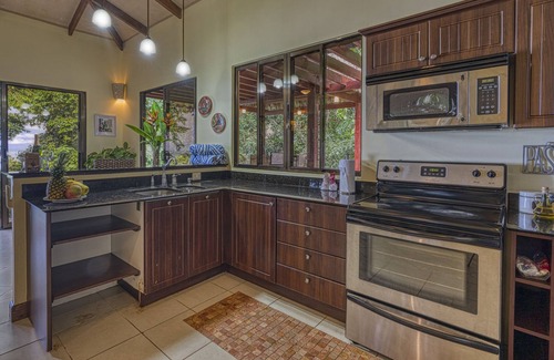 Dominical Casa | Tranquil private jungle Villann