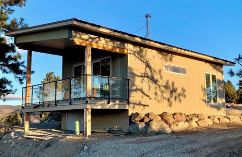 Okanagan-Similkameen Cabina | Tranquil private getaway at this cabin on 3 acres on Anarchist mtn.