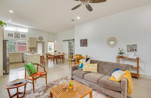 Log Cabin Casa | Tranquil Retreat Half-Mi to Cedar Creek Reservoir