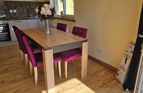 East Lothian Casa | Tranquil Retreat in Gorebridge