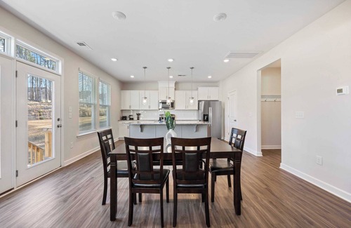 Clayton Casa | Tranquil Retreat on Echo Canyon Dr #41949