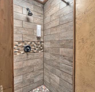 Fredericksburg Casa | Tranquil Retreat w/Hot-Tub 10-Mins to Downtown!