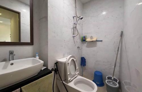 Malacca City Apartamento | Tranquil Seaview 2-Bedroom Luxury Retreat with Wifi